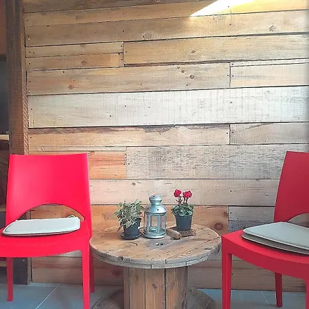 Nyaraló Lucia's Wood House *