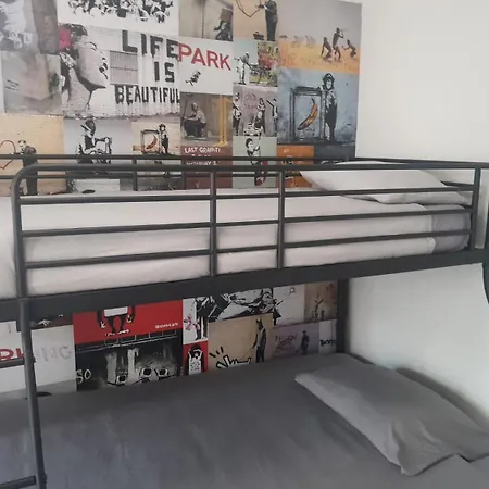 Lucia's Wood House 펜션