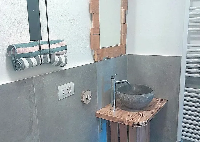 Lucia's Wood House Intra