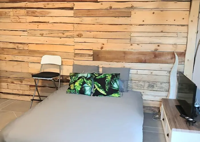 Lucia's Wood House *